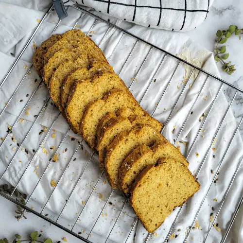 Homemade whole wheat bread without yeast