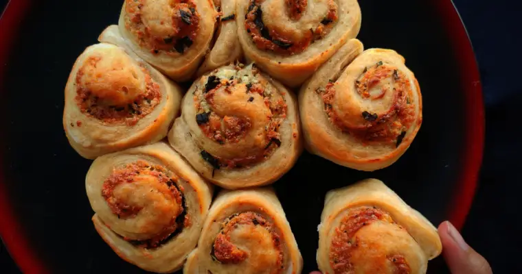 Cheese Pull apart bread rolls