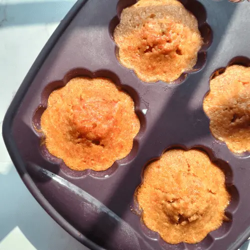 carrot raisin muffins