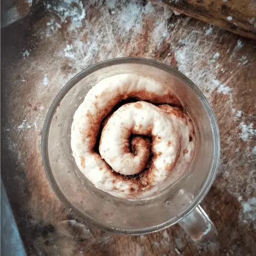 Mug Cinnamon Roll