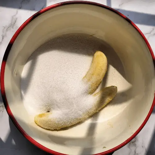 Easy recipe for banana bread with 2 bananas